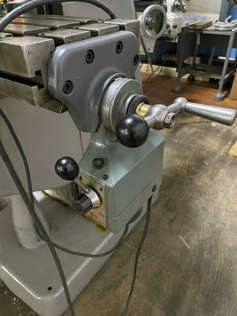 BRIDGEPORT Series I 2 HP Ram Type Variable Speed Vertical Milling Machine BRIDGEPORT Series I 2 HP Ram Type Variable Speed Vertical Milling Machine
